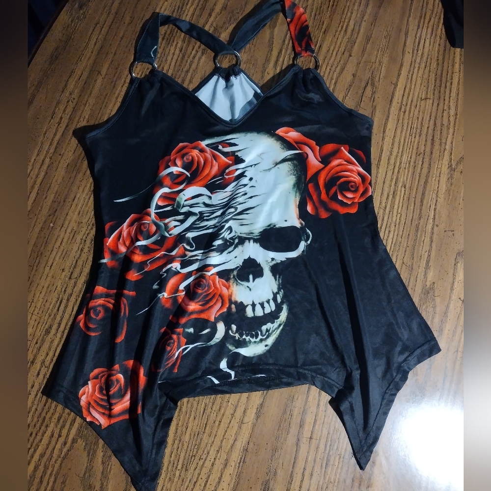 Black and Red Skull Rose Top